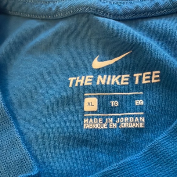 Nike Tee size XL - Picture 3 of 5